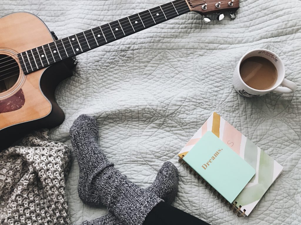 guitare et café